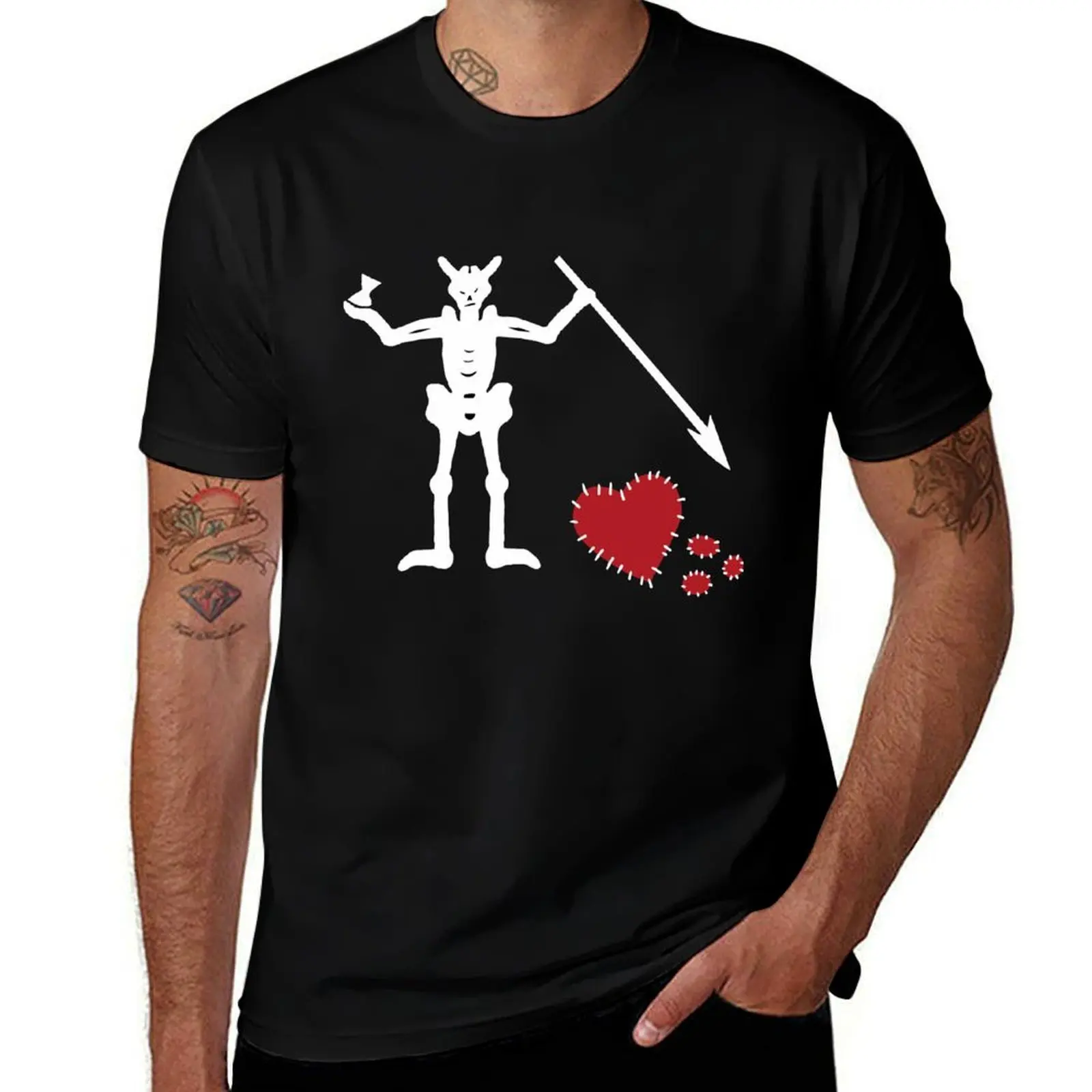 

Broken Hearted Blackbeard's Flag T-Shirt man t shirts for men casual t shirts for man graphic vintage T-Shirt