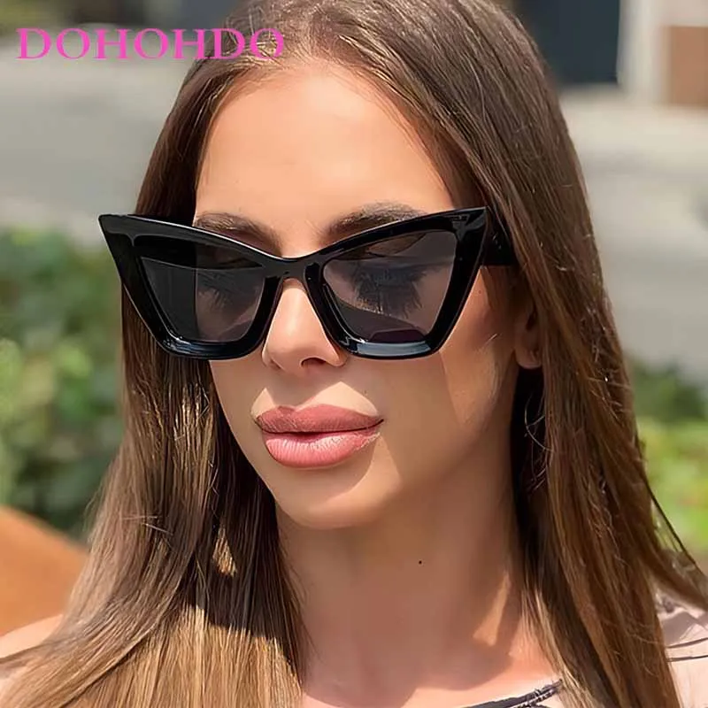 

Big Frame Retro Cat Eye Sunglasses Women Men Fashion Luxury Brand Designer Summer Traveling Street Photography Sun Glasses UV400