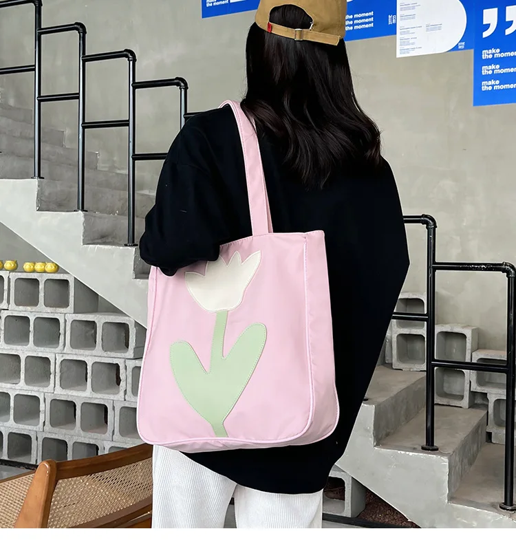 Small fresh flower bag for female students going to school niche design ins commuting shoulder tote large capacity bag