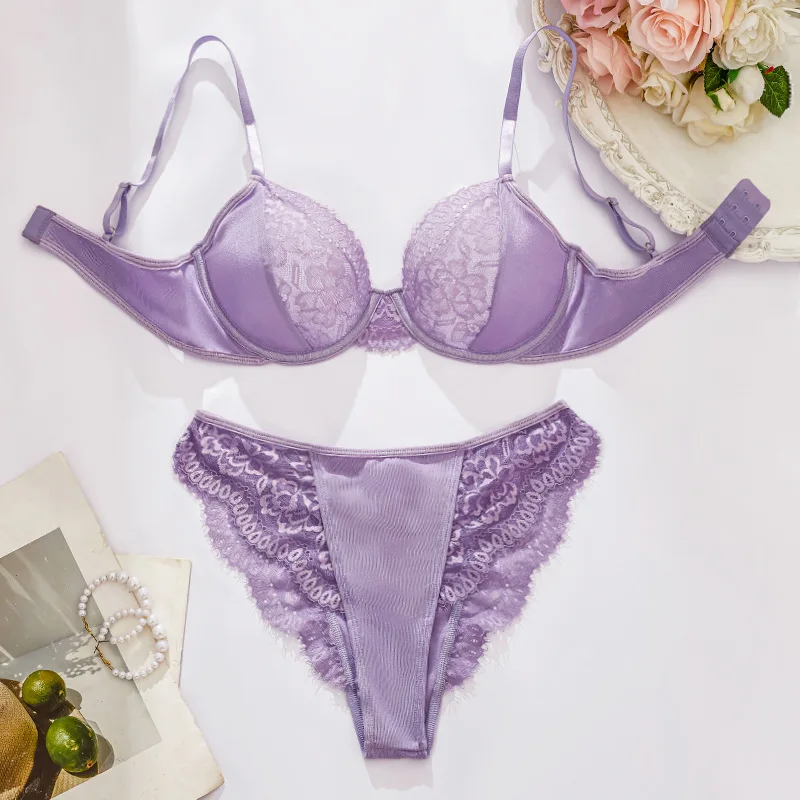 

Sexy Lace Lingerie Purple Hollow Bra and Panty Set Underwire Luxury Lingerie 2 Pieces Sexy Women's Outfits Intimate Erotic Set