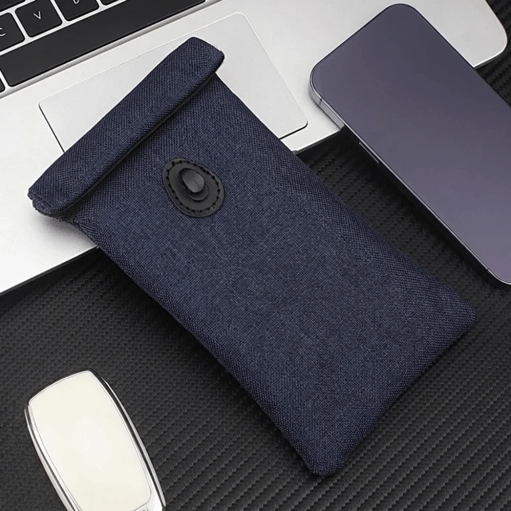 RFID Signal Blocking Bag Privacy Protection Durable Shielding Storage Bag Folding Wear-resistant Anti-Theft Key Fob Protector