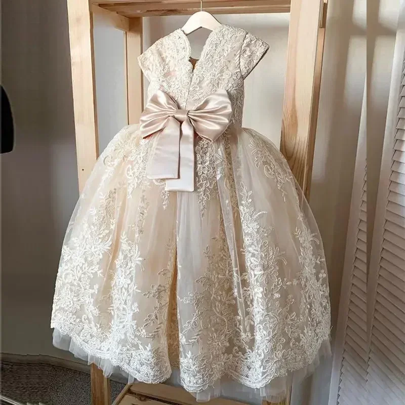 Flower Girl Dress Lace Classic a-line o-collo alla caviglia Baby Girl Wedding Princess Pageant Birthday Party abito da prima comunione