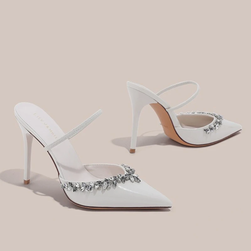 صنادل نسائية فاخرة بكعب مزخرف بحجر الراين مثيرة من الجلد اللامع بمقدمة مدببة فستان أنيق للحفلات بكعب ستيليتو