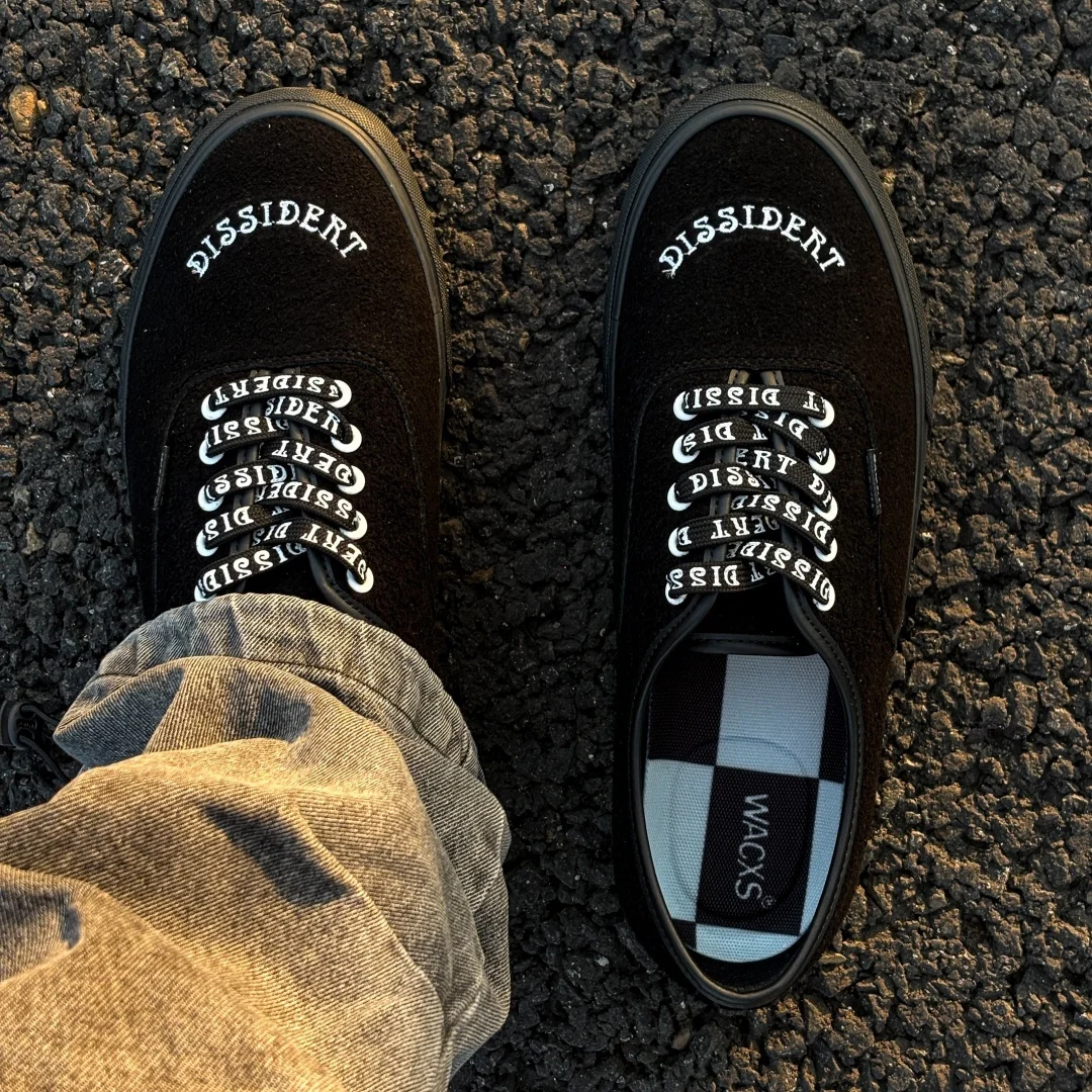 Collaborative Black Suede Letter Print Board Shoes, Retro Classic Versatile Breathable WearResistant Unisex Street Skate Sneake