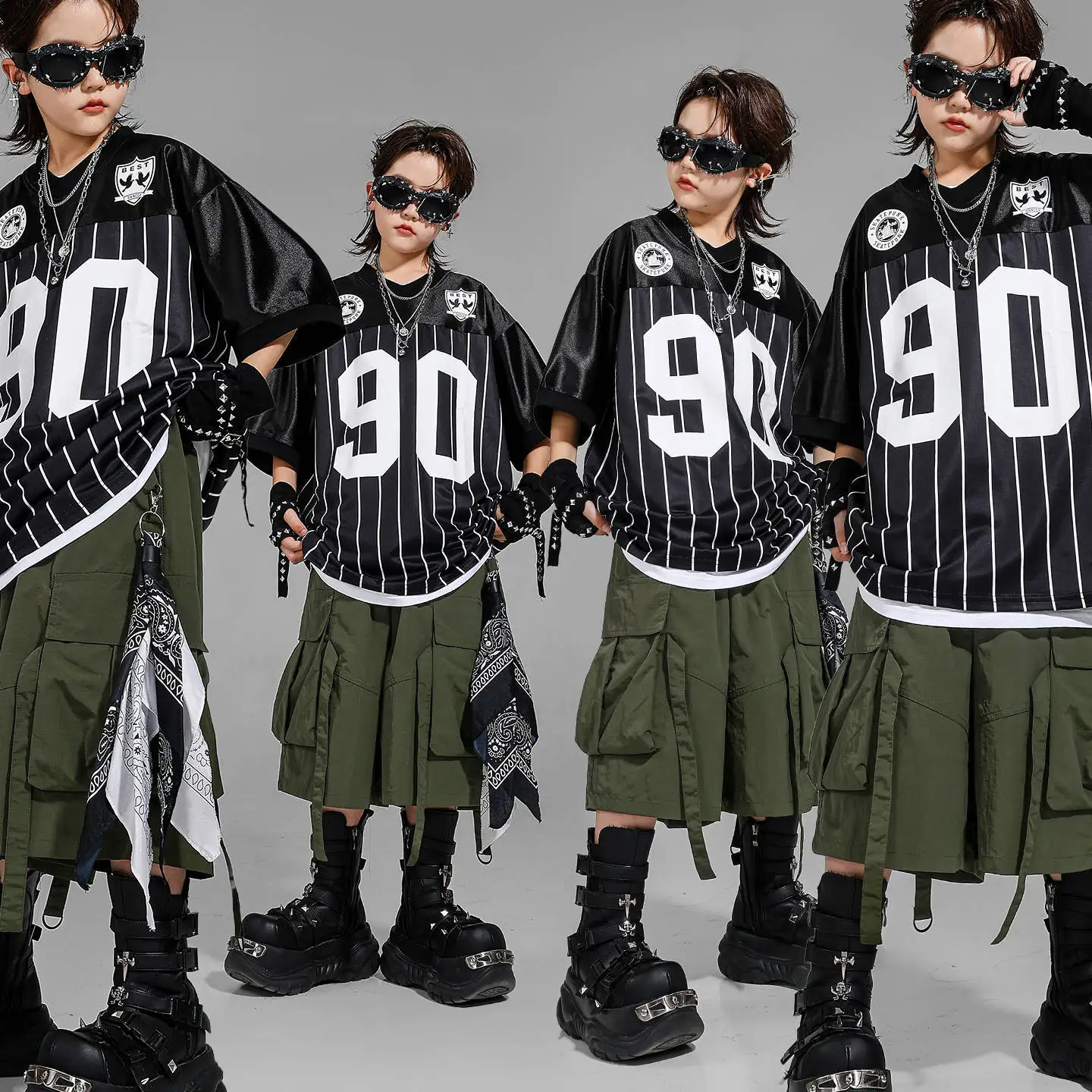 

Kid Kpop Hip Hop Clothing Black Striped Jersey T Shirt Top Army Green Strap Cargo Shorts for Girl Boy Jazz Dance Costume Clothes