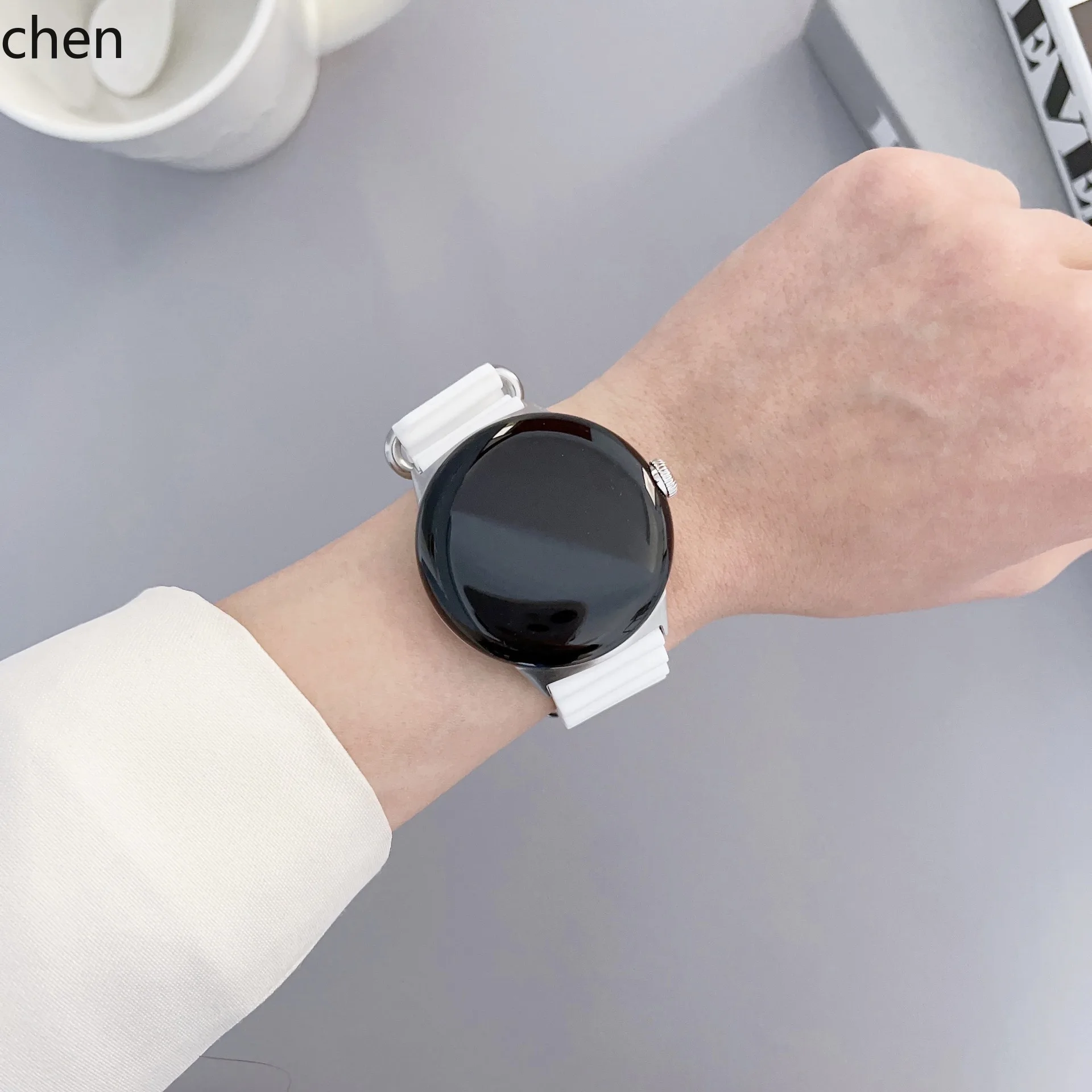 ZZ new silicone strap is suitable for two-color fashion smartwatches