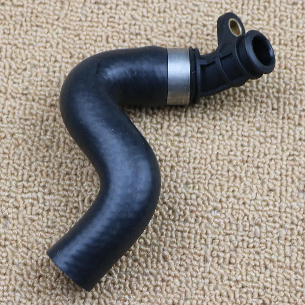 30713530 LR001442 Engine Coolant By-Pass Oil Cooler Upper Hose For Land Rover Freelander 2  3.2