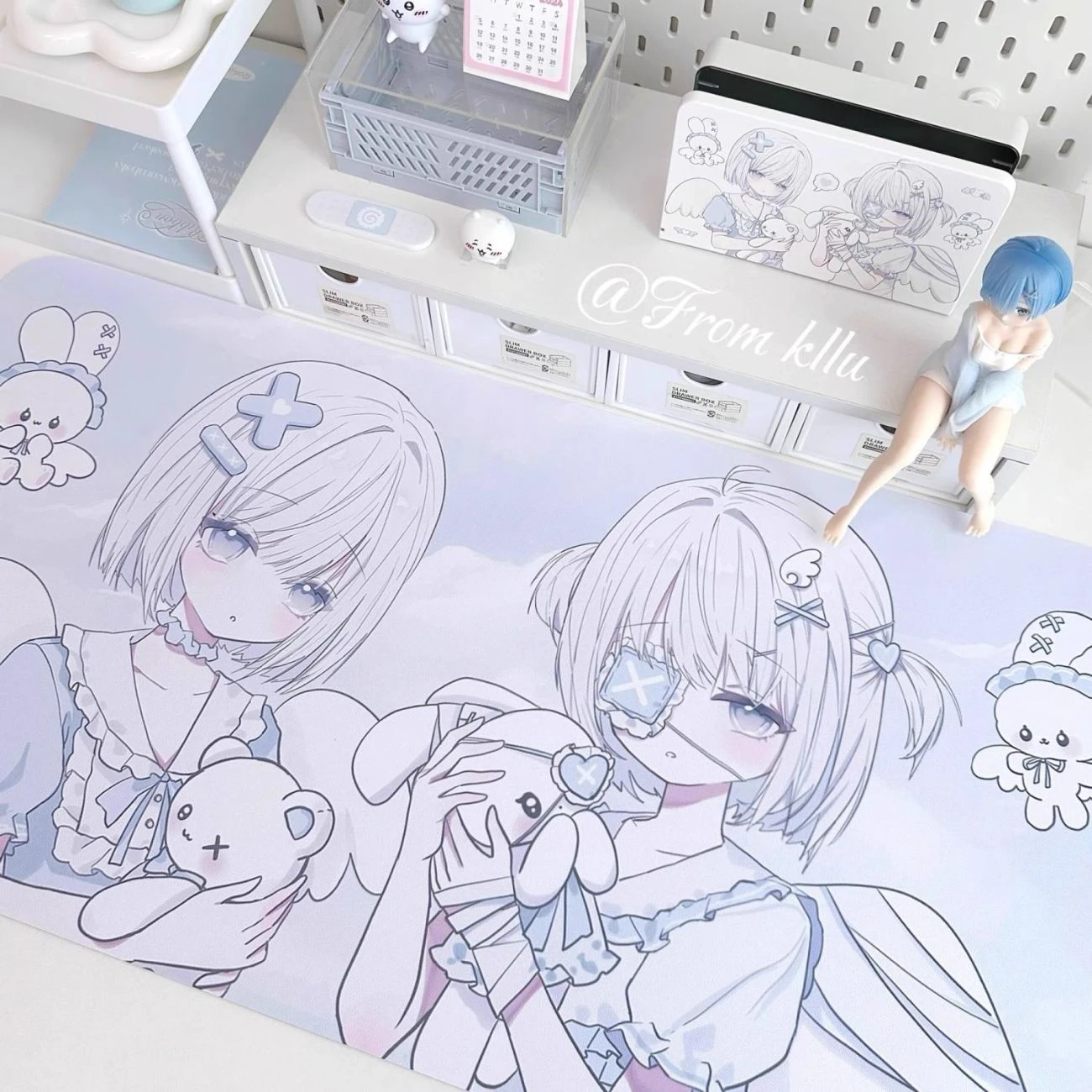 Cute Anime Blue Angel Wing Girl Y2K Pu Leather Mouse Pad Waterproof Desk Mat Protective Game Keyboard For Dorm Vanity Table Mat