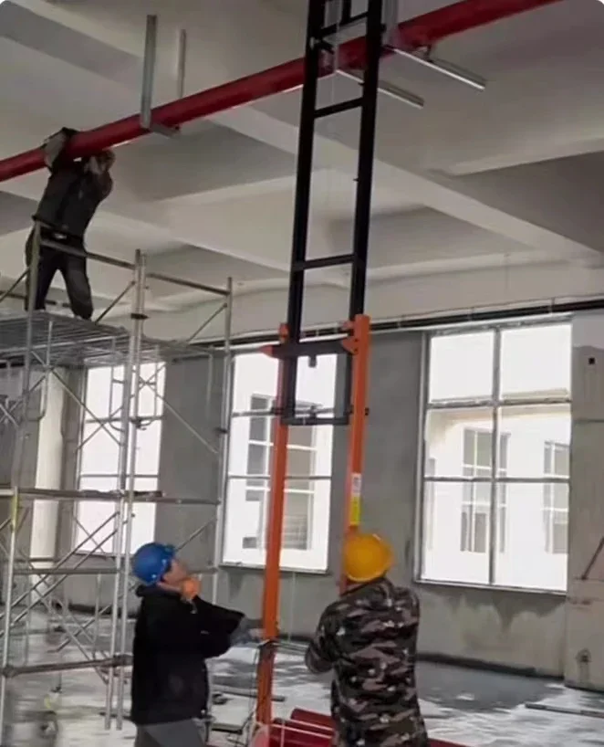 Pipes Cargo Lift 300kg/350kg 4/4.5m Ventilation Duct Installation Crane Mobile Lifting Machinery Small Raising Platforms