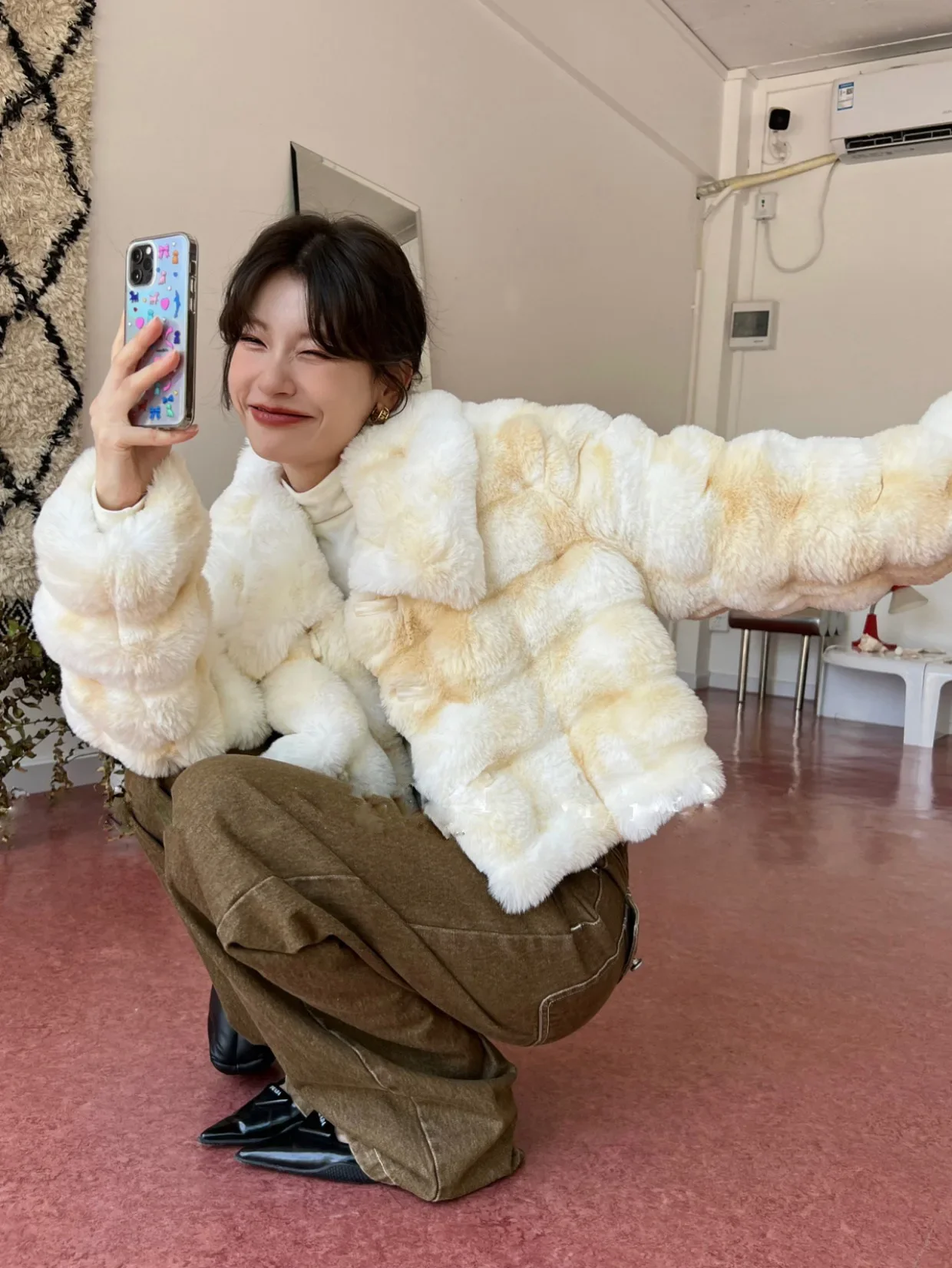 Fashion Tie-dye Gradual Change Fur Coat Women Lapel Fur Coat Winter Horn Buckle Plush Coat for Women