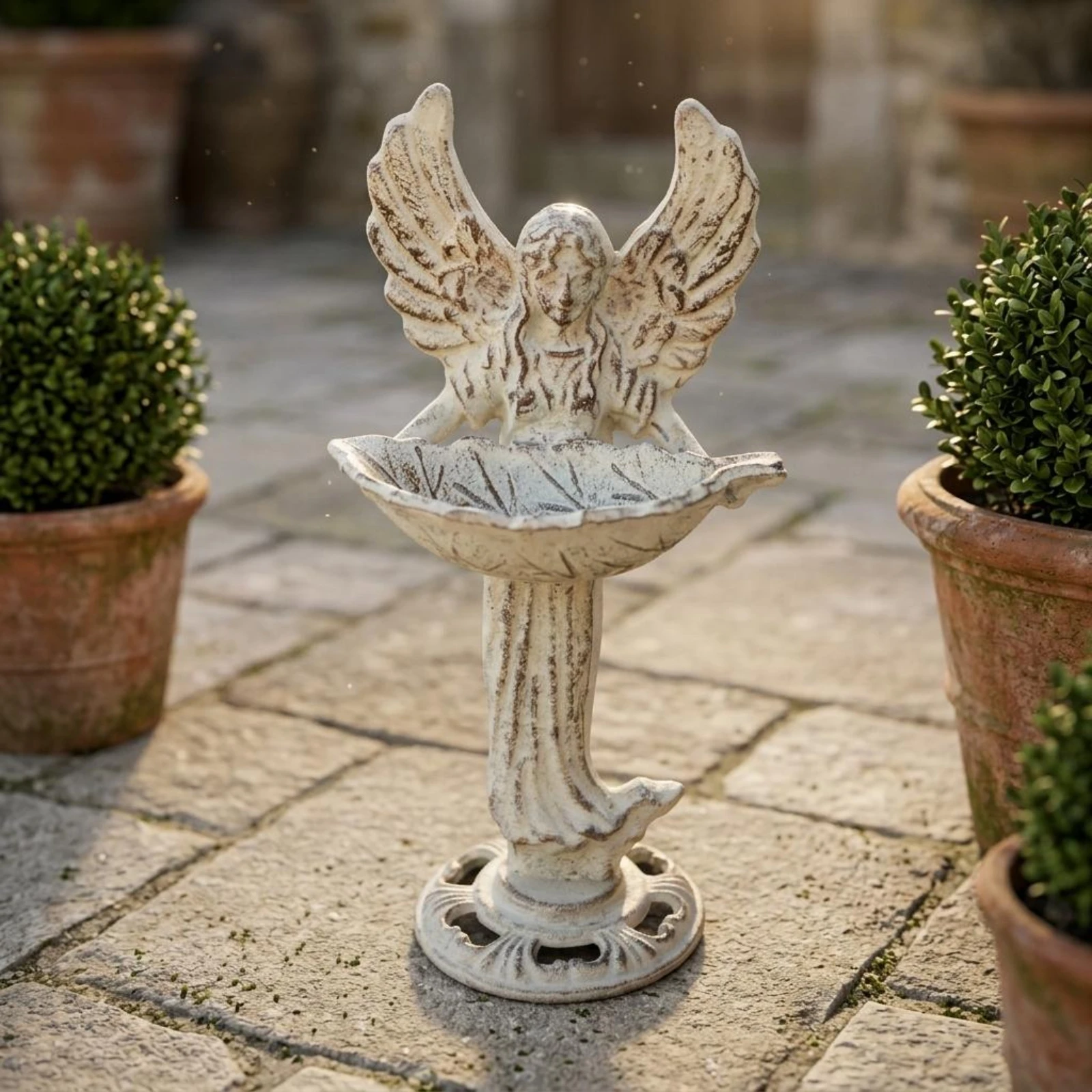 Angel Bird Feeder Pedestal Base Cast Iron Bird Feeder Outdoor Decor Shallow Tray Garden Decoration Decorative for Courtyard