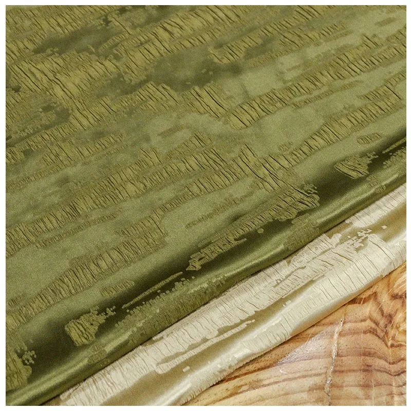 Silk jacquard fabric with convex crepe three-dimensional pattern mechanism for clothing designers