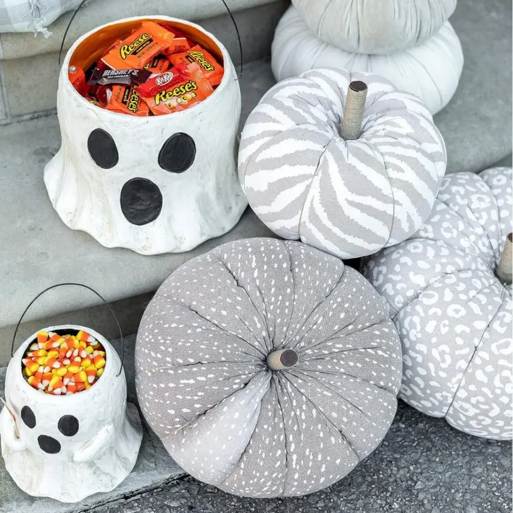 

Home Ornaments Mud Pie Paper Mache Halloween Treat Buckets Trick Or Treat Resin Ghost Treat Buckets Cute Candy Buckets Holder