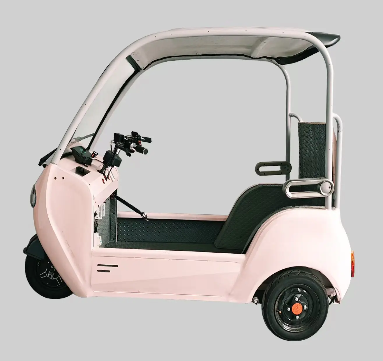Electric tandem tricycle with pedals for the disabled and the elderly