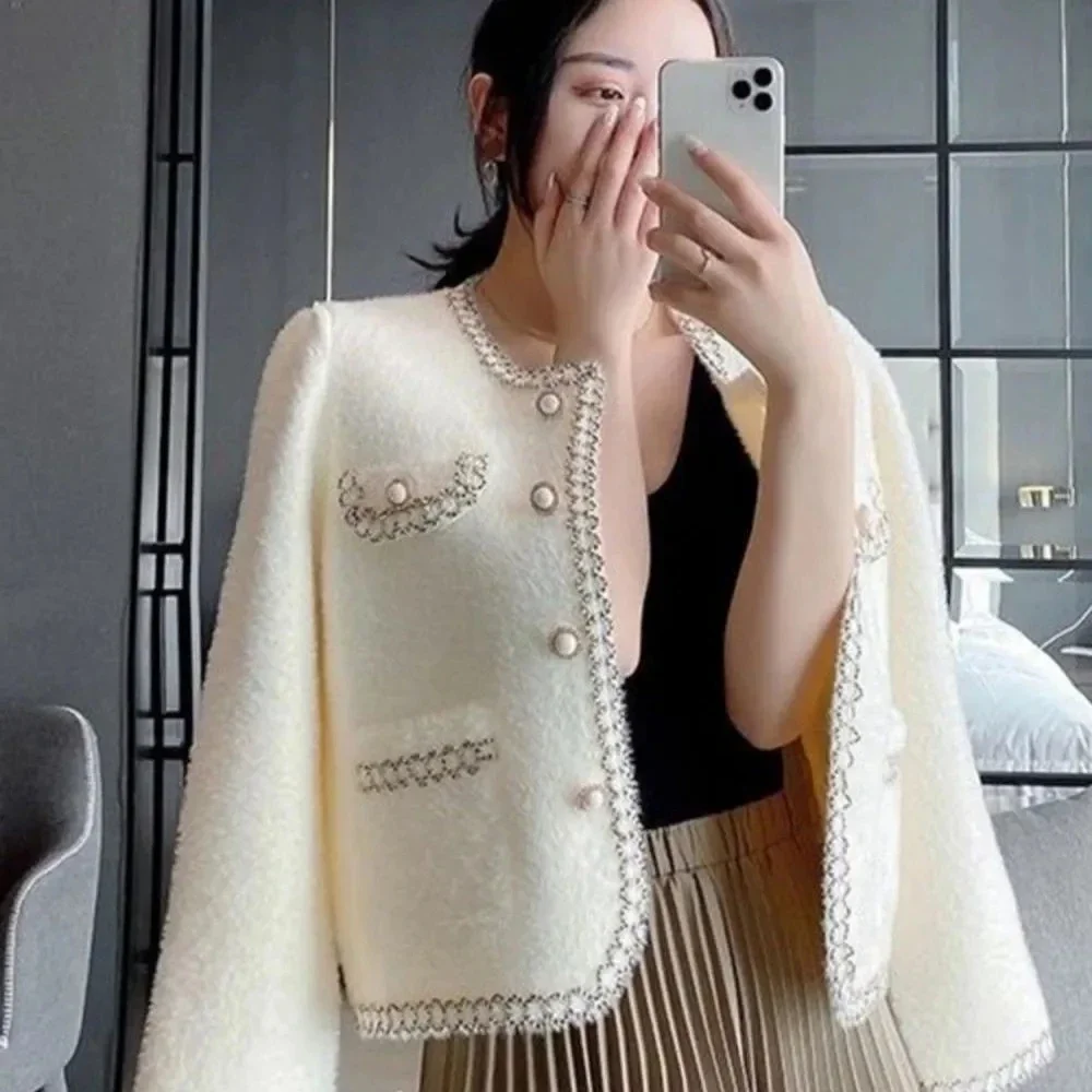 Pop Fragrant Coat 2025 New Women Jacket Spring Autumn Knitted Blouse Cardigan Sweater Temperament Celebrity Fashion Women Coat T