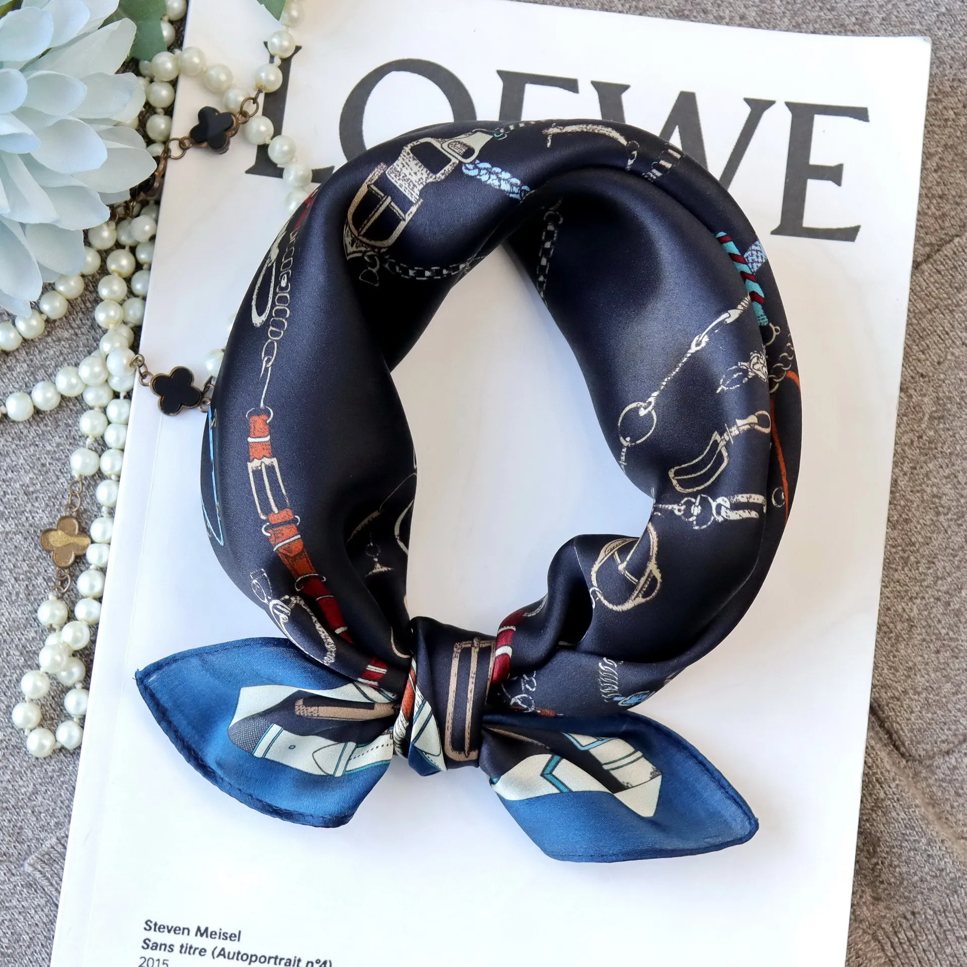 

Luxury Silk Scarf Small Bandanas Shawls Scarves for Ladies Foulard Femme Lover Mother Gift Clothing Decoration