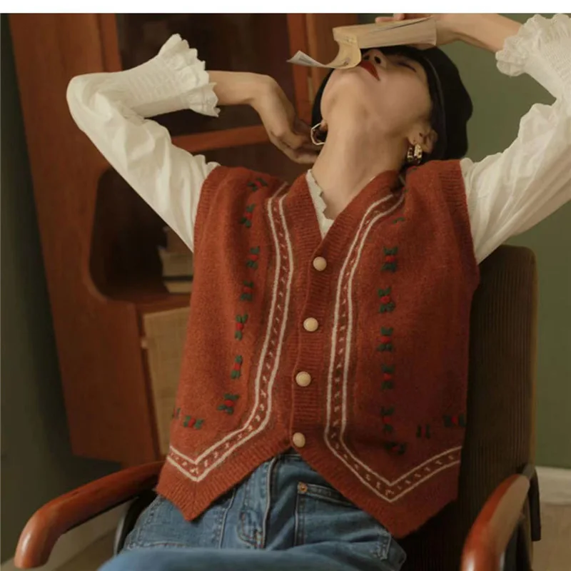 Gilet tricoté brodé à col en v pour femmes, pull empilé à l'intérieur, Cardigan, haut de printemps