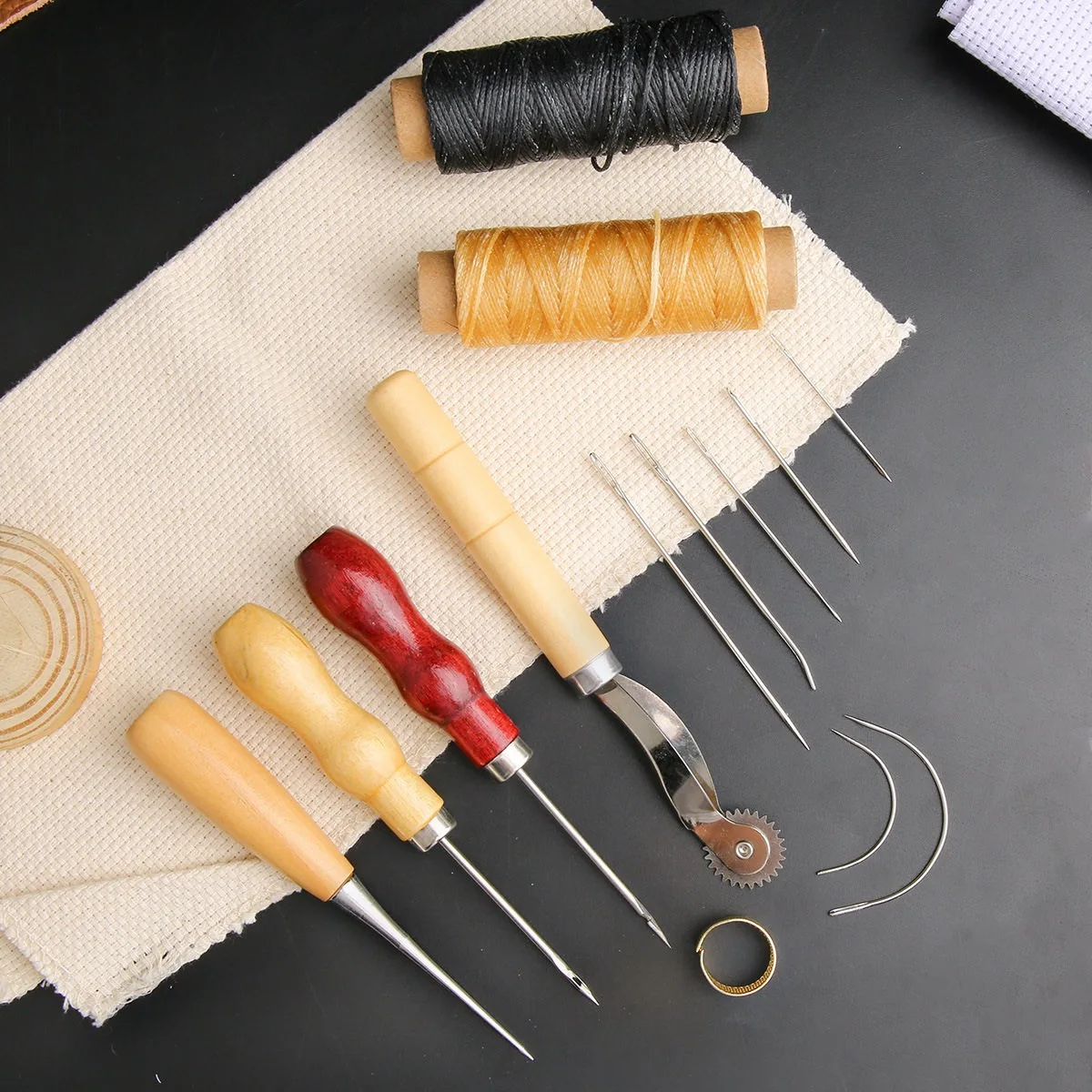 13-teiliges Leder-Nähset für Handtaschen und Schuhe mit Ahle, gewachstem Faden, Nähnadeln und Fingerhut für handgemachtes Nähen und Heimgebrauch