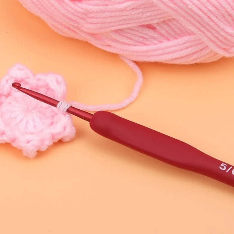 

Red crochet DIY hand knitting tool alumina crochet needle yarn needle bag silicone anti slip crochet hook