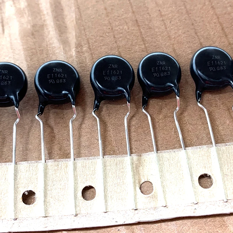 10PCS Varistor ERZE11L621 E11621 11D621 10D 14D