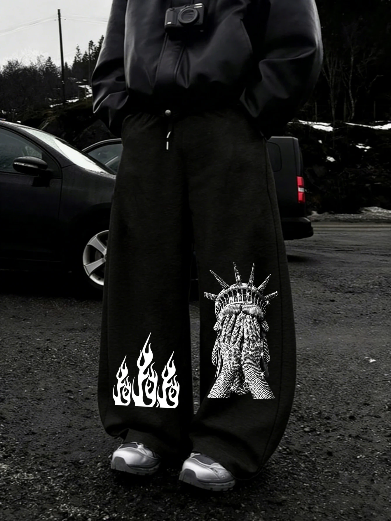 Men Wide Leg Jogger Pants, Rhinestone Statue Of Liberty & Flame Asymmetrical Dual‑Side Print Drawstring Baggy Y2K Streetwear