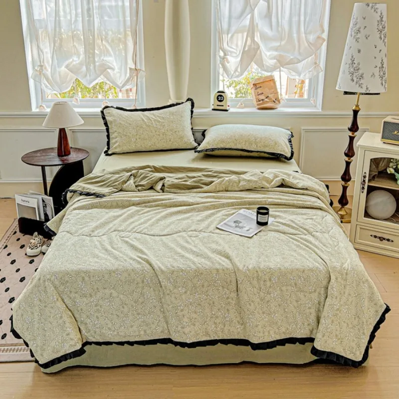 

2025 new wrinkled yarn Xia Liang quilt air conditioner quilt summer student dormitory home kapok Hepburn wind lace summer quilt
