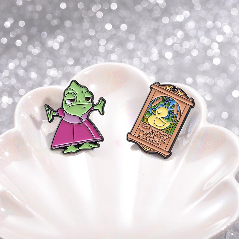 

Princess Chameleon Enamel Pin Custom Ducklings Lizard Fairy Tale Brooch Lapel Bag Badge Movie Jewelry Gifts for Fans