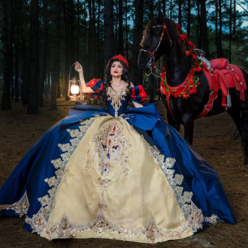 

Платье для церемонии Quinceanera в стиле сказки, с открытыми плечами, блестящими кристаллами, многослойной отделкой, длинным шлейфом и бантом, vestidos de 15 Quinceanera ﻿ Индивидуальный заказ