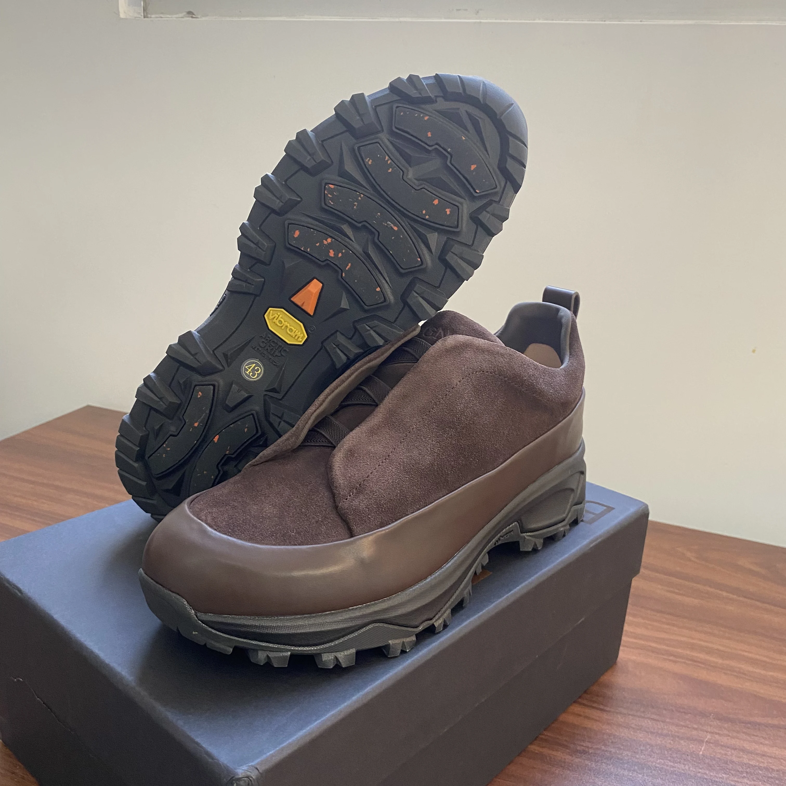 

Summer Students Outdoor Comfortable Golf Shoes Mens Breathable Mesh Casual Sneakers Walking Shoes Mens Sneakers