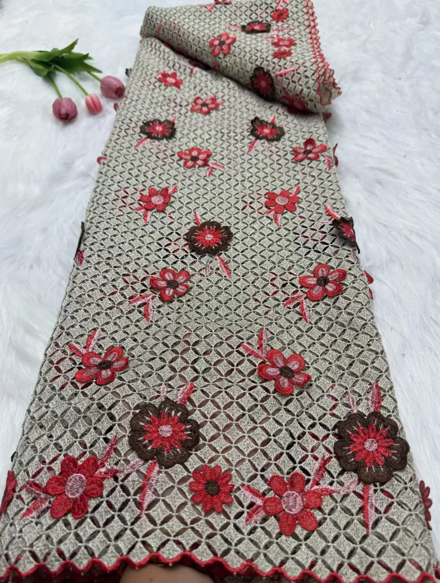 

Latest Nigeiran 3D Embroidered Water Soluble Lace Fabric 2025 African Guipure Cord Lace Fabric For Sewing Women Dresses Hm214-1