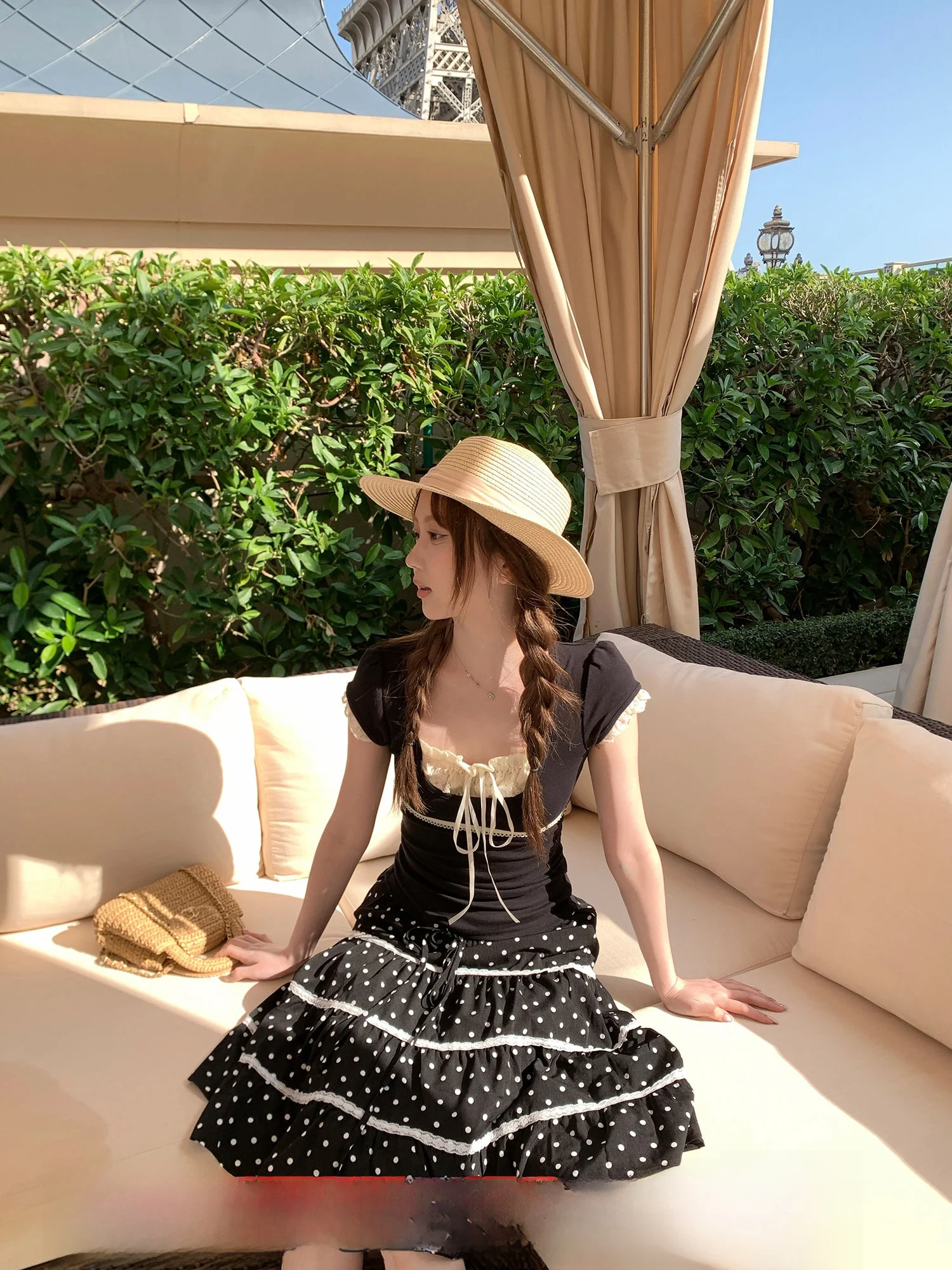 

Новинка 2026: Женский топ Bm Knot Color Block с коротким рукавом, кружевными вставками и эффектом похудения, китайского производства