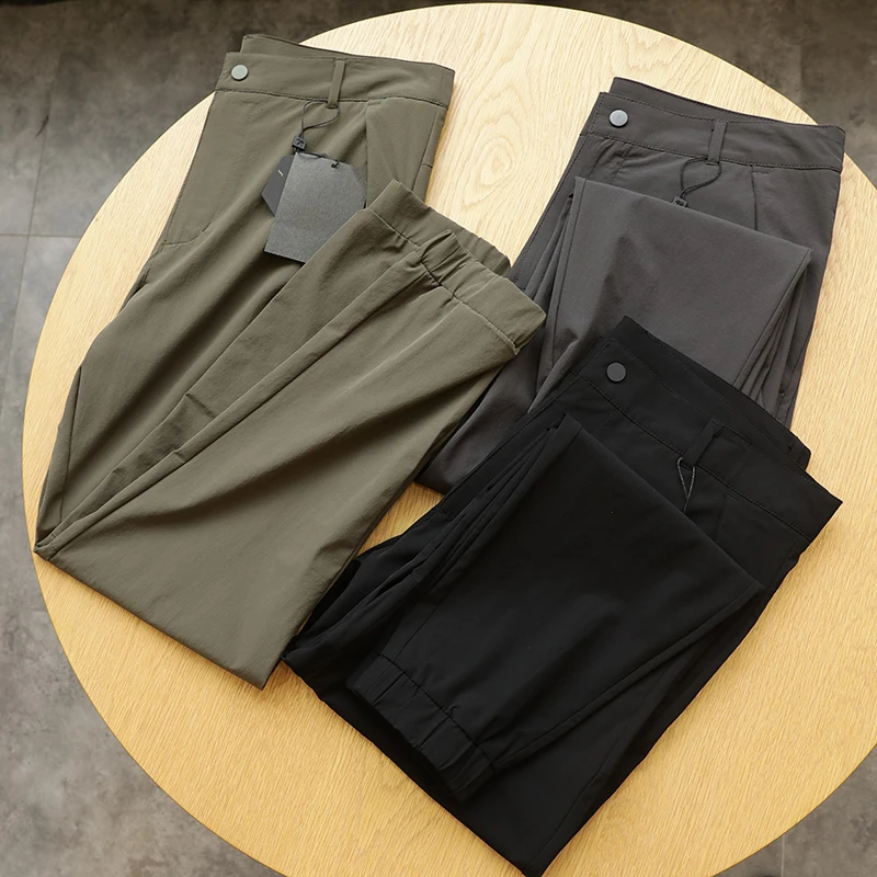 

Ультракомфортные мужские летние тонкие спортивные повседневные брюки, дышащие, мягкие, с завязками, которые даже лучше, чем шорты.