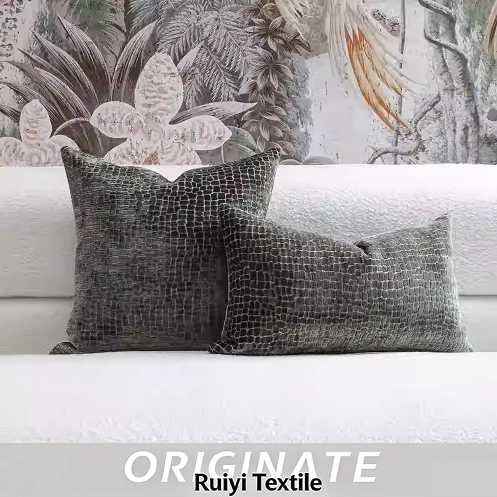 RUIYI Pillowcase Vintage Luxury Dark Green Geometric Square Embossed Chenille Velvet Cushion Cover For Showroom Villa Club