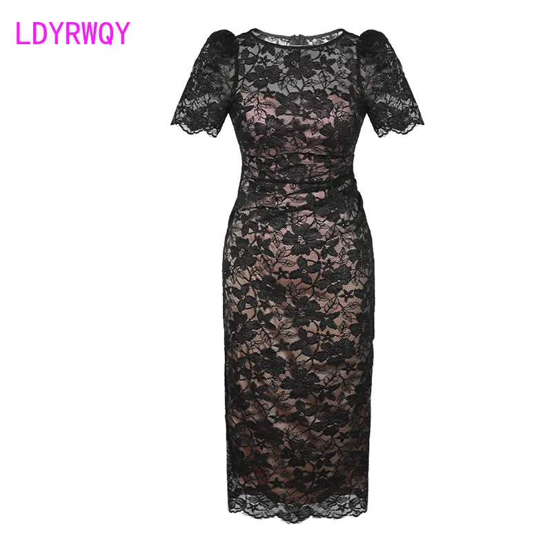 French retro black lace square collar dress floral skirt slim temperament long hip bag.