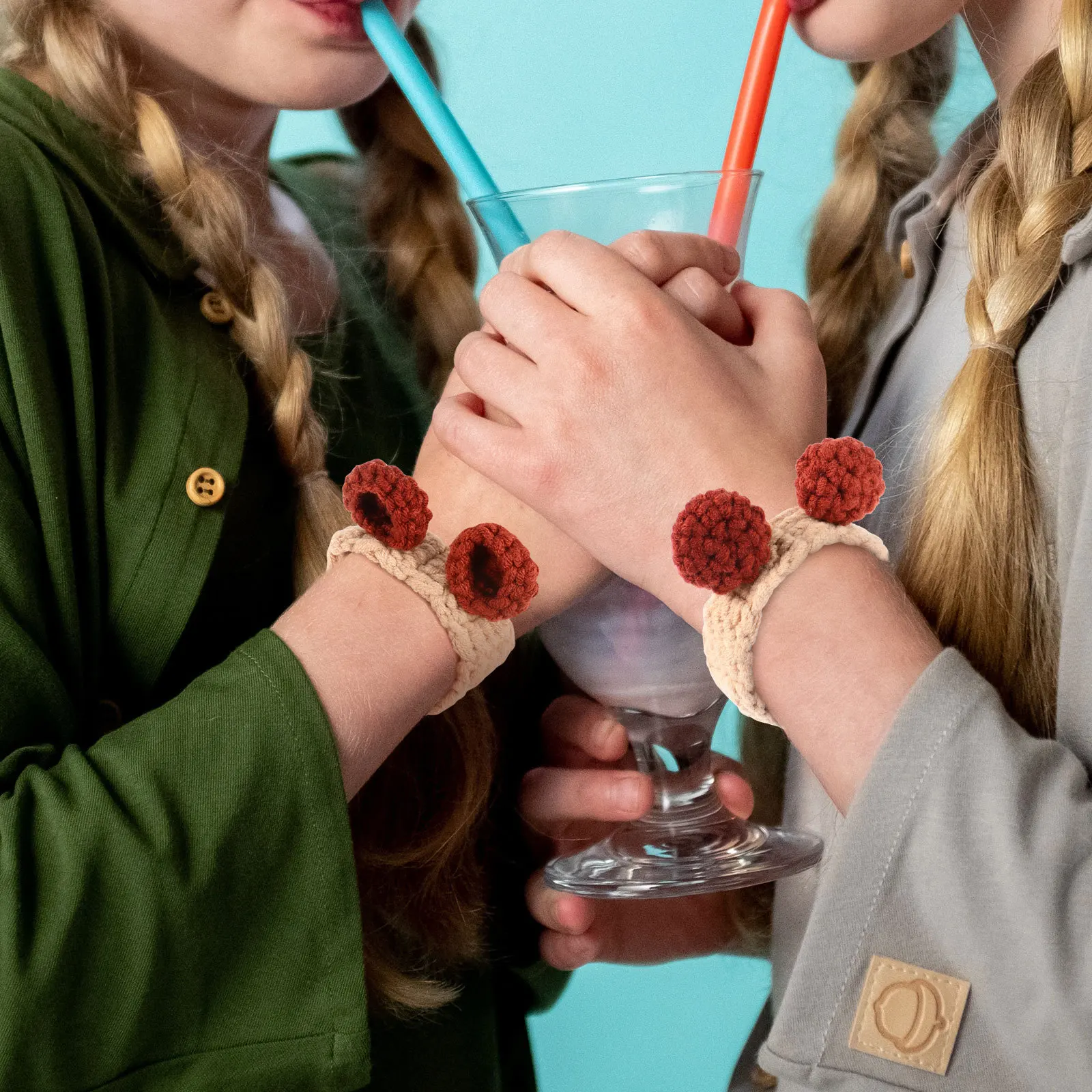 

2pcs Lovers Woolen Bracelet Braided Kids Bracelet Exquisite Handmade Wool Wristband For Children Creative Adorable Bracelets