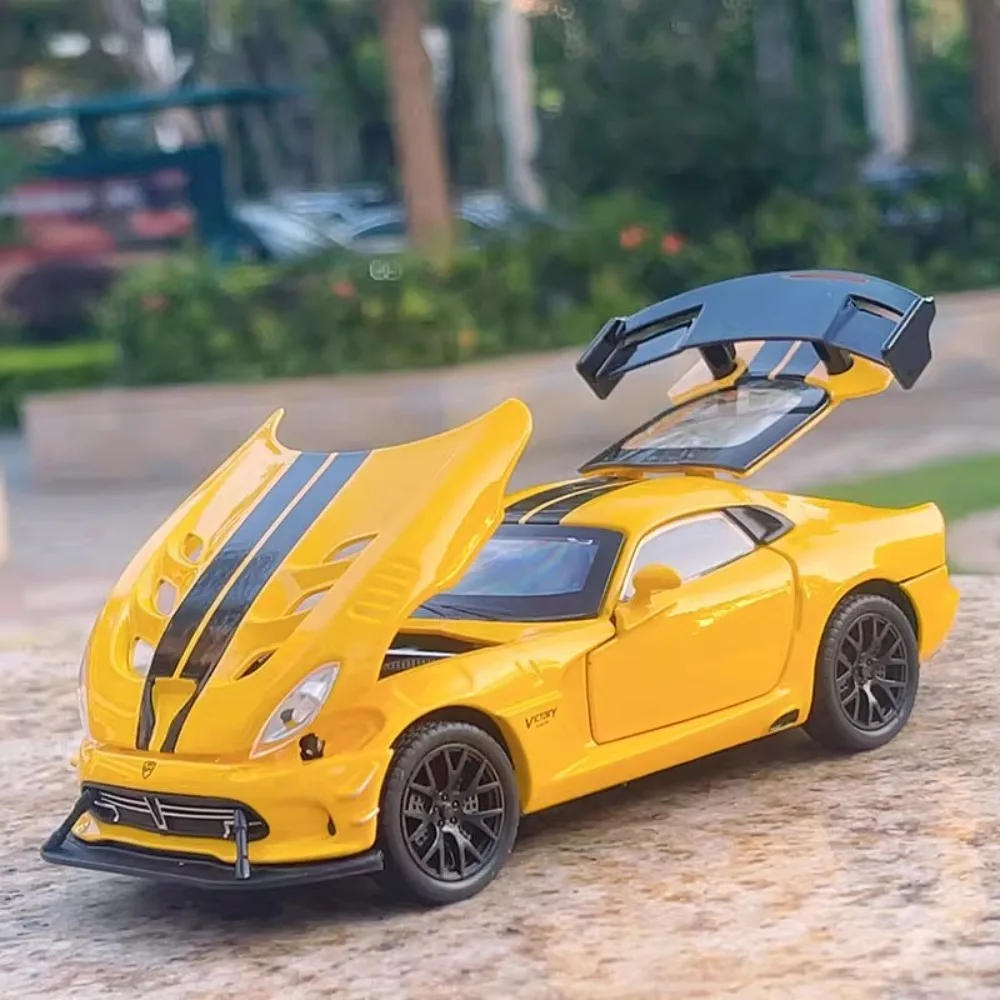 Escala 1:32 challenger srt hellcat carro esportivo modelo de brinquedo portas abertas puxar para trás som luz modelos de carros musculares melhores presentes