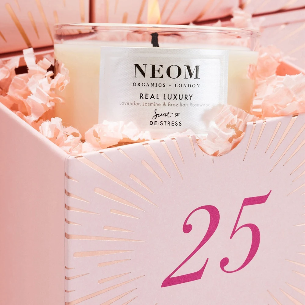 Customization.Luxury Custom 25 Days Pink Cardboard Advent Calendar Box Embossed Paperboard Gift Box for Skin Care Lotion Shampoo