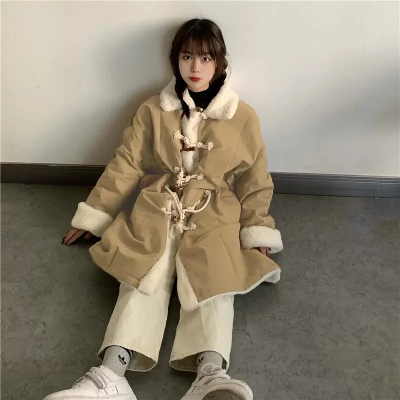 2023 Spring Autumn Versatile Cow Horn Button Mid Length Lmitation Lamb Plush Warm New Workwear Fur Edge Coat Cotton Coat Women