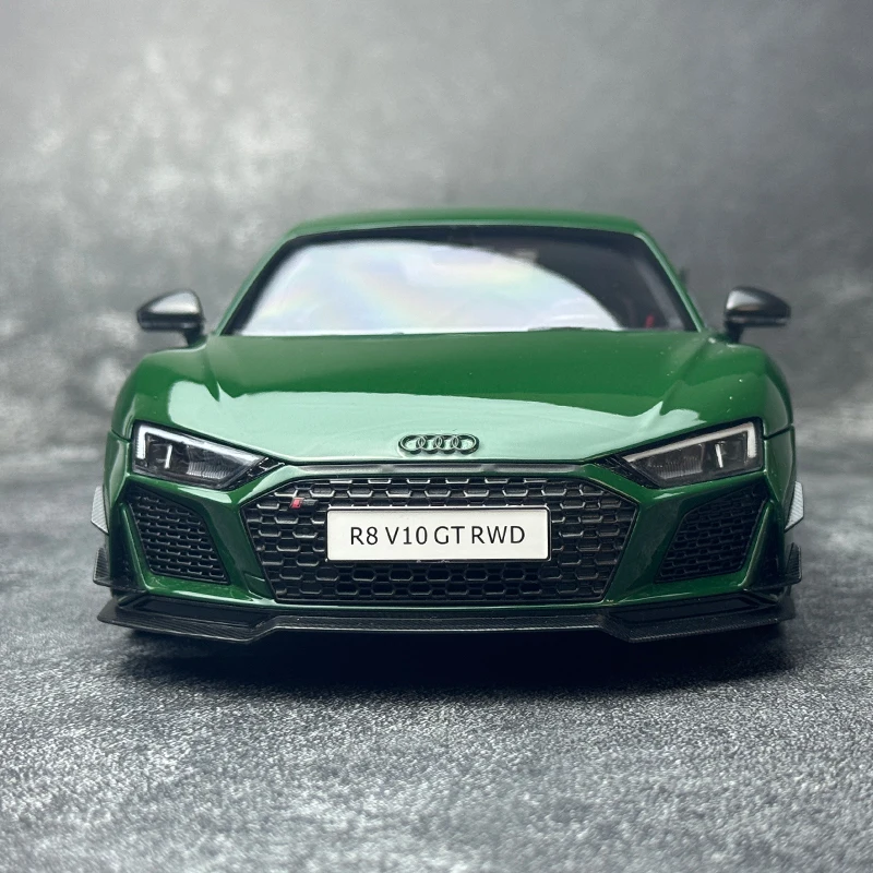 KengFai 1:18 2021 R8 convertible Audi performance car alloy simulation car model Car model company display to send friends