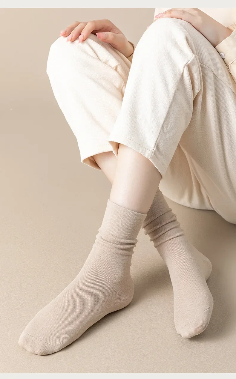 5-Paar-Set Baumwollsocken, mittlere Röhre, gestrickt, locker, lang, weich, einfarbig, Crew, Freizeitsocke, Schwarz, Weiß, atmungsaktiv, Frühling und Herbst – Detail 8