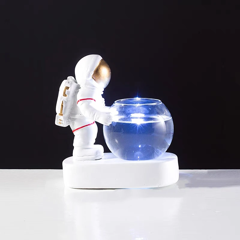 

250ml Creative Astronaut Cocktail Glasses Personalized Juice Beer Cup Luminous Mixed Wine Cup Special Drink Glass Cocktail kit