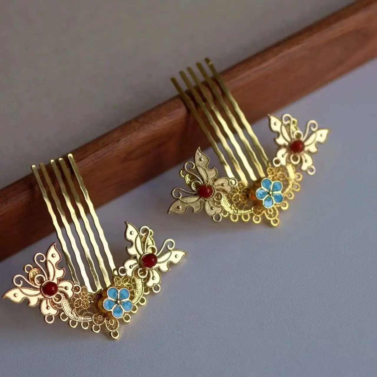 Vintage Chinese Ming Dynasty Style Hanfu Hair Accessories Set Golden Crown Hairpins Hair Combs Tassel Earrings For Women Wedding