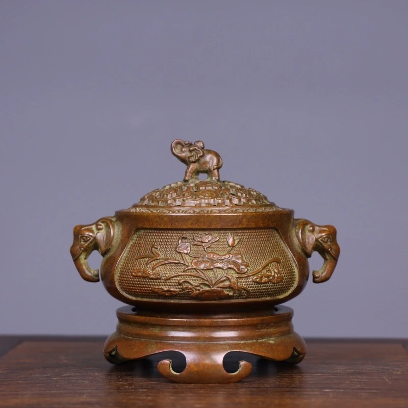 All-copper Suzhou-style elephant- incense burner with engraved lotus flowers and base, antique collectible, double-ear incens