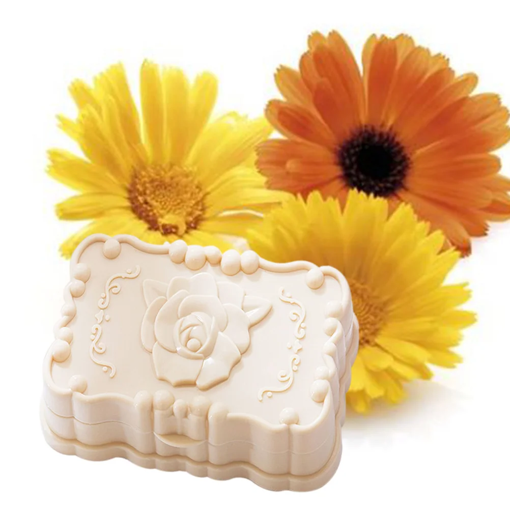 

Waterproof Soap Box Tray Holder Case Carved Beige Dispenser Container Dish with Lid PP