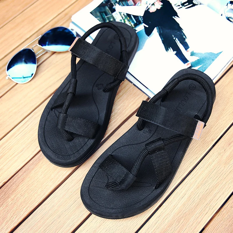 Summer 2026 Outdoor Couple Fashionable Flip Flops Soft Bottom Beach Sandals for Teenagers And Students Light Weight Rubber Sole