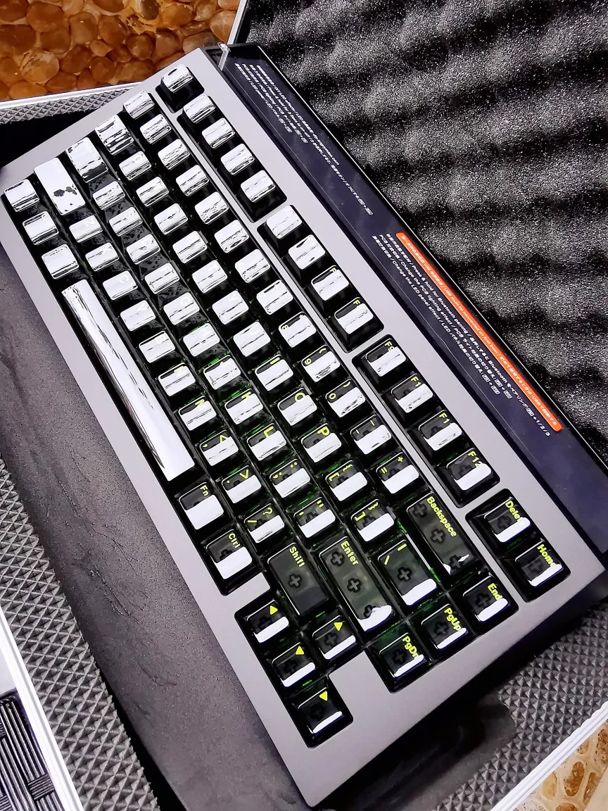 Wireless customized mechanical keyboard