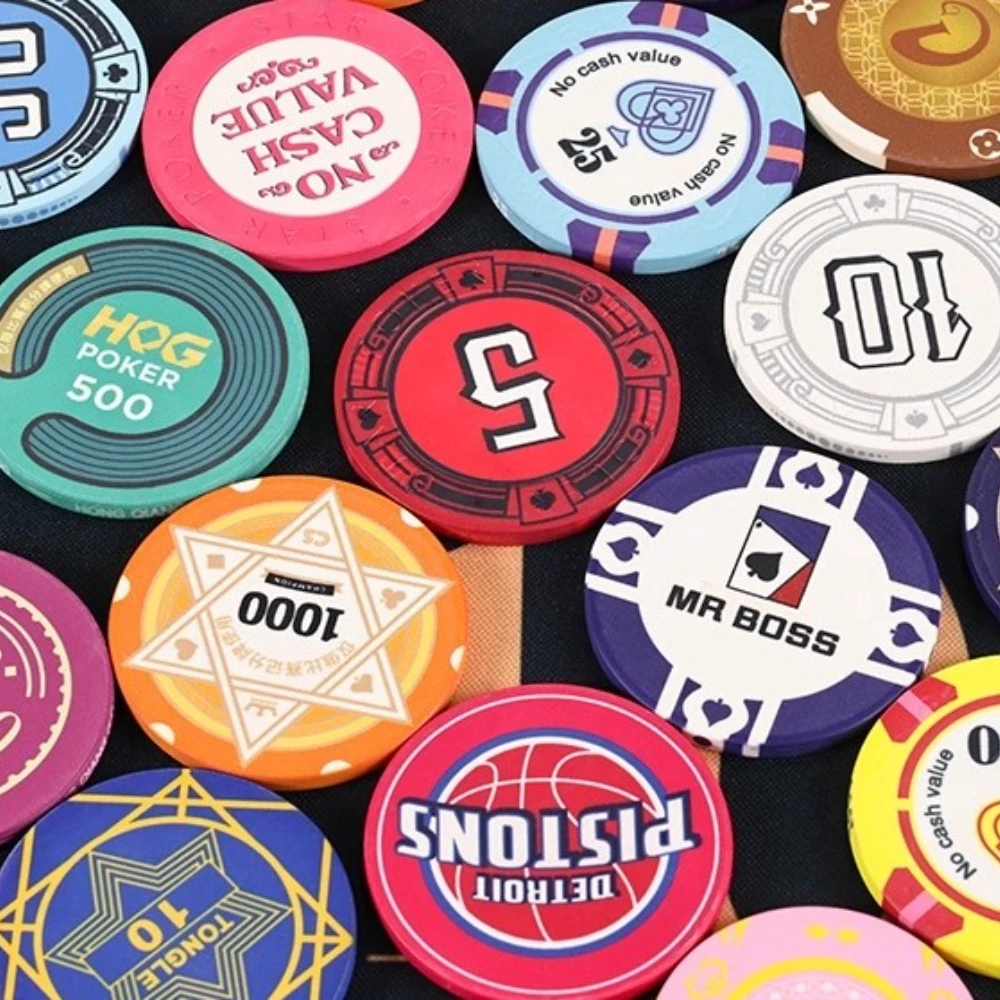100pcs Custom Ceremic Tokens Badges Pókęr Chips Drink Token Personalized ImageText K‌Í‌ds Reward Tóy for Business Cards
