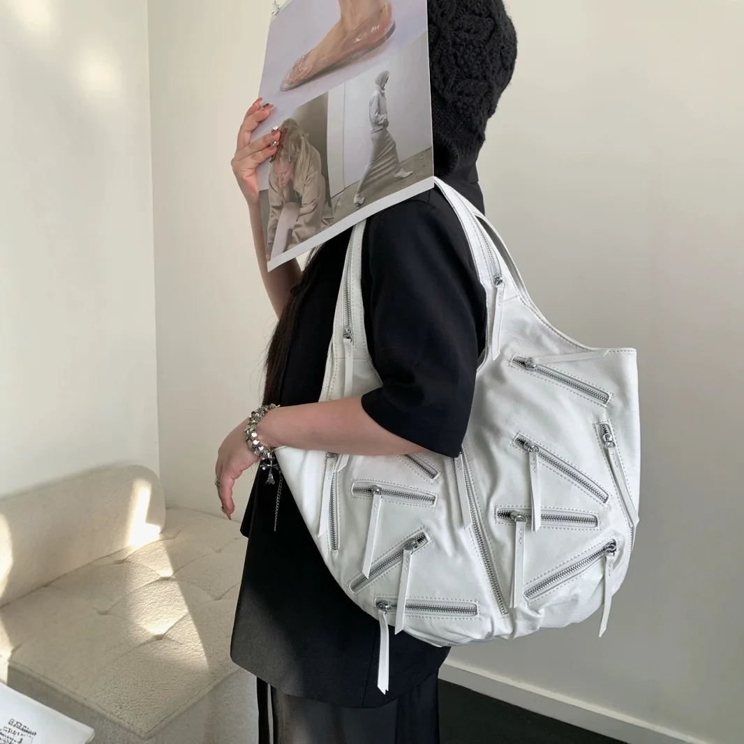 

FIRMRANCH Personalized Zipper Design Trendy Motorcycle Bag Simple Black White Vintage Tote Women Large Capacity Shoulder purse