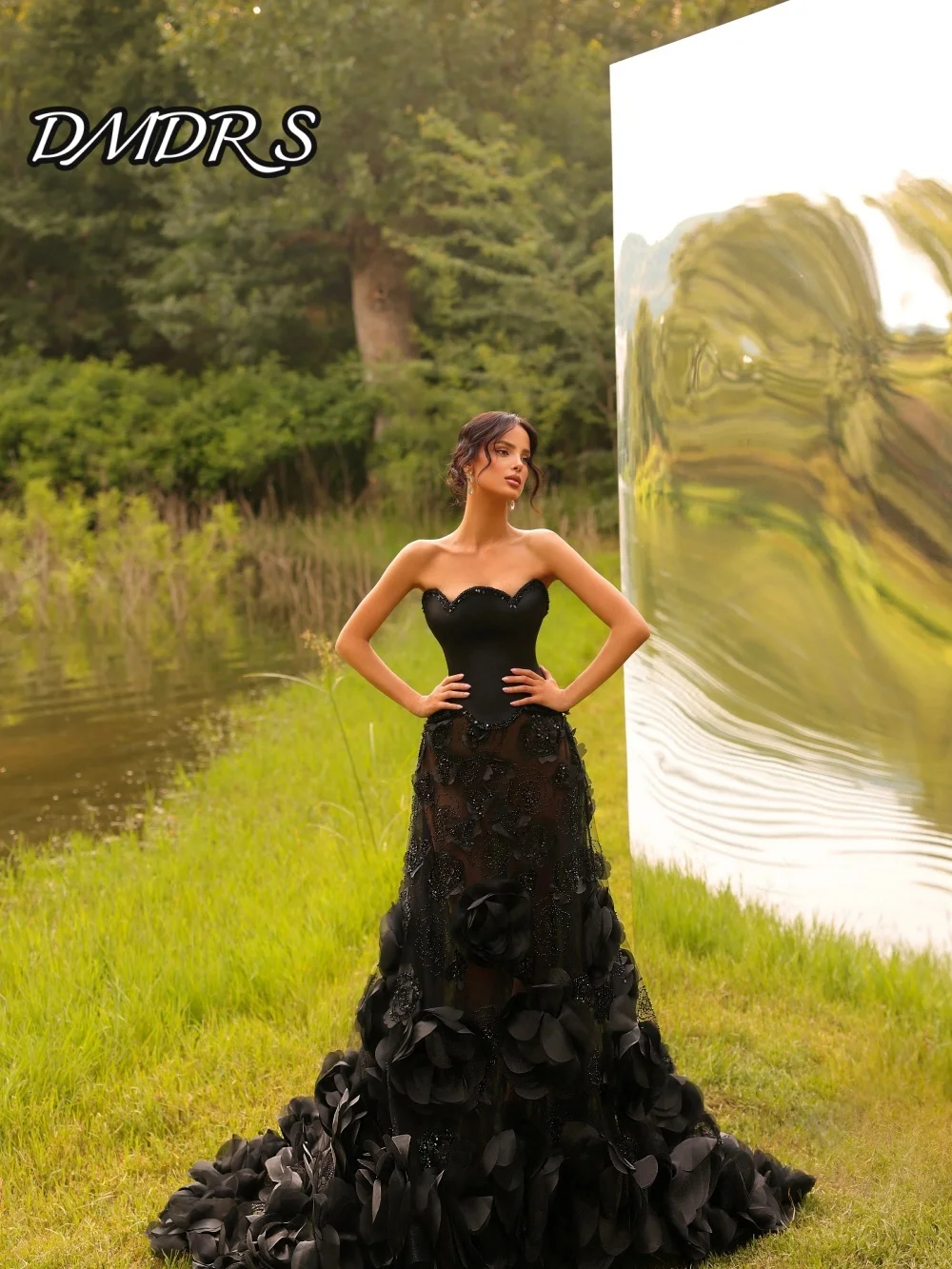 

Exquisite Sleeveless Evening Dress Charming Strapless Party Gown Elegant 3D Flower A-Line Floor-Length Party Dress فساتين