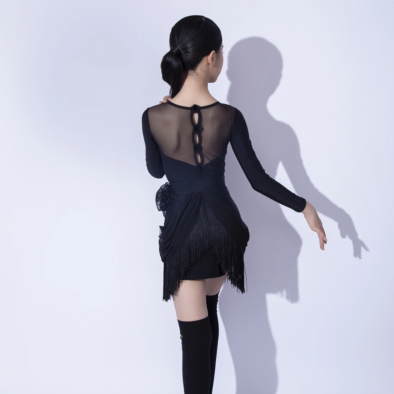Vêtements de danse latine pour enfants, robe à franges grise et noire, manches longues, vêtements d'entraînement, robe de compétition pour filles, vêtements de danse Rumba V22866